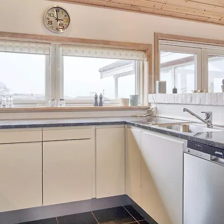 5 Star In Allinge-by Traum *